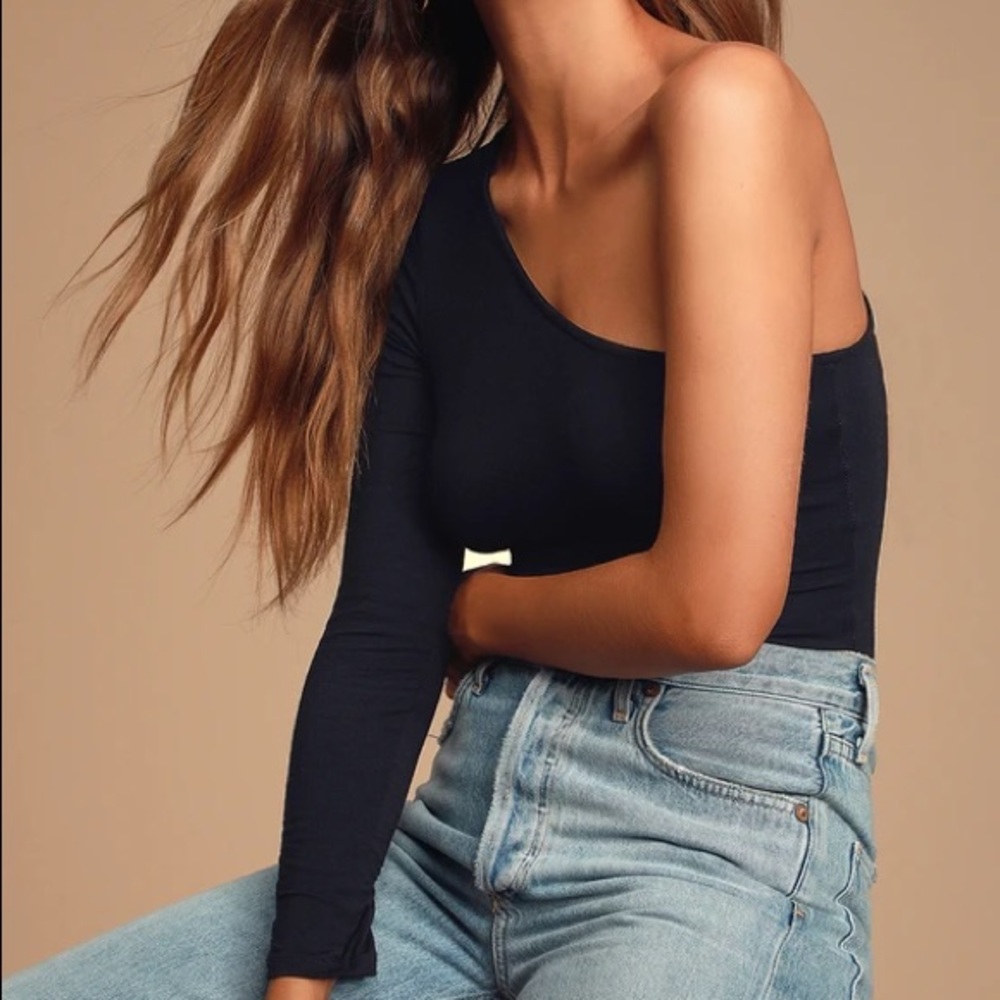 Long Sleeve One Shoulder Crop Top